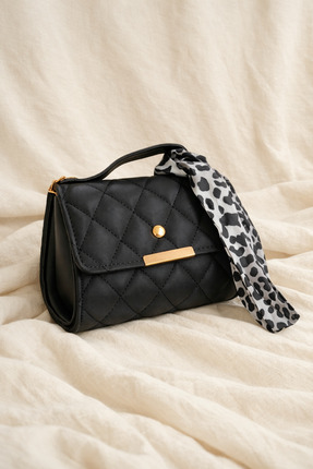 Siyah Kapitone Kadın Omuz Çantası – Zincir Askılı Şallı Mini El ve Çapraz Çanta Image 1