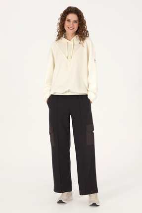 Kadın Krem Kapüşonlu Sweatshirt 50309464-VR256 Image 3