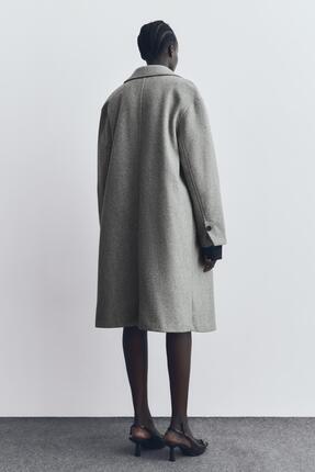 Yumuşak dokulu uzun palto Image 3