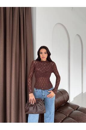 DİK YAKA TRANSPARAN DETAYLI BLUZ Image 2
