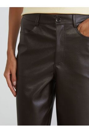 LCW Vision Standart Fit Kadın Deri Görünümlü Pantolon Image 5