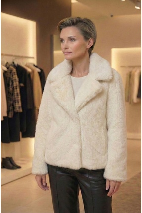 KENDİNDEN ÇİZGİLİ KÜRK Image 0