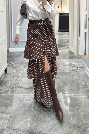 Kemerli Puantiyeli Yırtmaçlı Kat Kat Etek Kahverengi Image 1