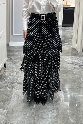 Kemerli Puantiyeli Yırtmaçlı Kat Kat Etek Siyah Image 5