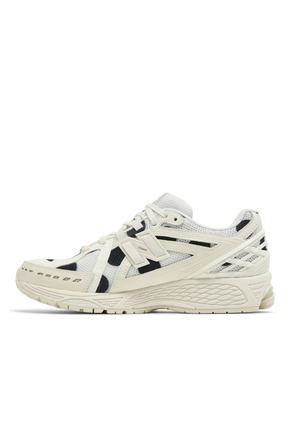 1906R Polka Dot Sea Salt Image 3