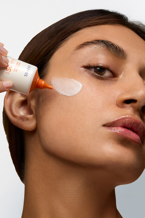 Hassas Ciltler İçin Yüksek Koruma Yüz Güneş Kremi SPF50 50 ml Image 4