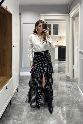 Kemerli Puantiyeli Yırtmaçlı Kat Kat Etek Siyah Image 0