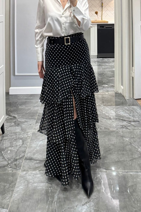 Kemerli Puantiyeli Yırtmaçlı Kat Kat Etek Siyah Image 1