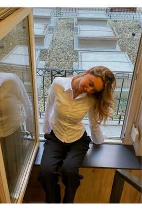 KADIN BEYAZ BELDEN OTURTMALI İSPANYOL KOL DÜĞMELİ Image 1