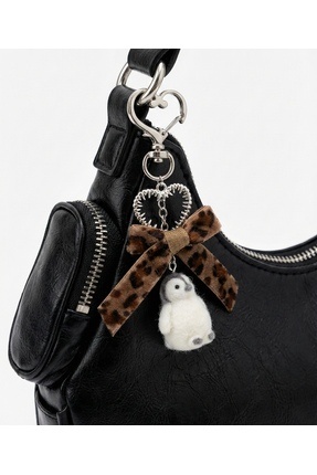 Gümüş Renk Kalp Detaylı Sevimli Peluş Penguen Anahtarlık - Fluffy Çanta Süsü ve Hediyelik Image 1