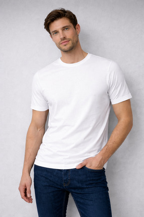 Erkek Slim Fit 3’lü Paket Pamuklu Basic Bisiklet Yaka Tişört Image 2