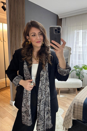 Saten Astarlı Fularlı Ceket Pantolon Takım Siyah Image 2