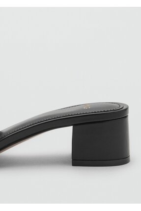 Apartman topuklu kayışlı sandalet Image 3