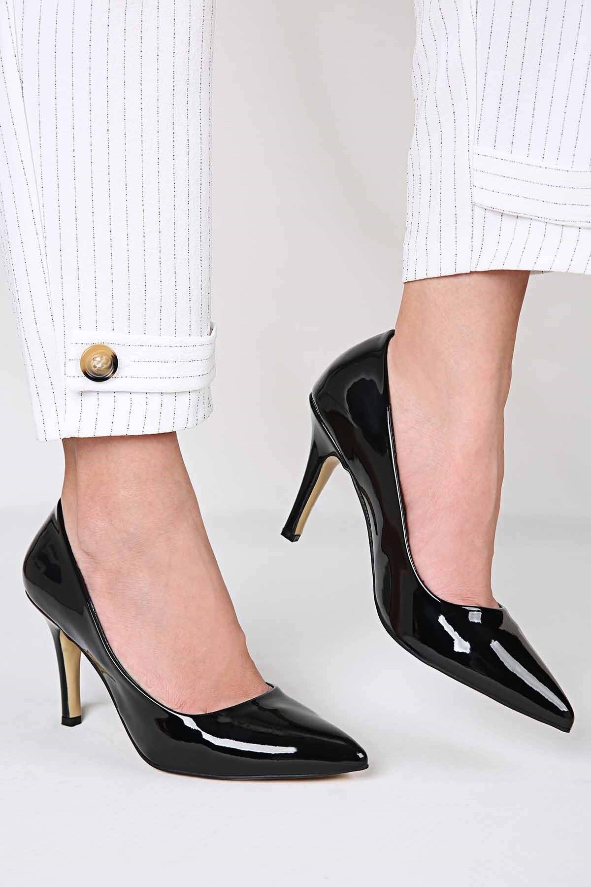Ccway Kadın Sivri Burunlu Stiletto Siyah Rugan