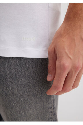 Ribana Detaylı Beyaz Tişört Fitted / Vücuda Oturan Kesim 063747-620 Image 5