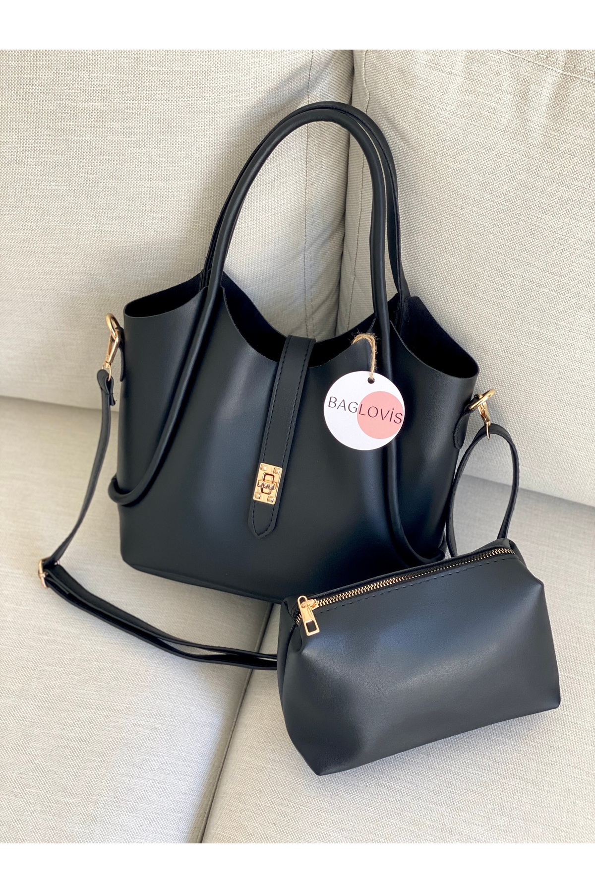 YAVRU ÇANTA EKSTRALI ÖNÜ KİLİT DETAYLI SİYAH KADIN OMUZ ÇANTASI | BAGLOVİS