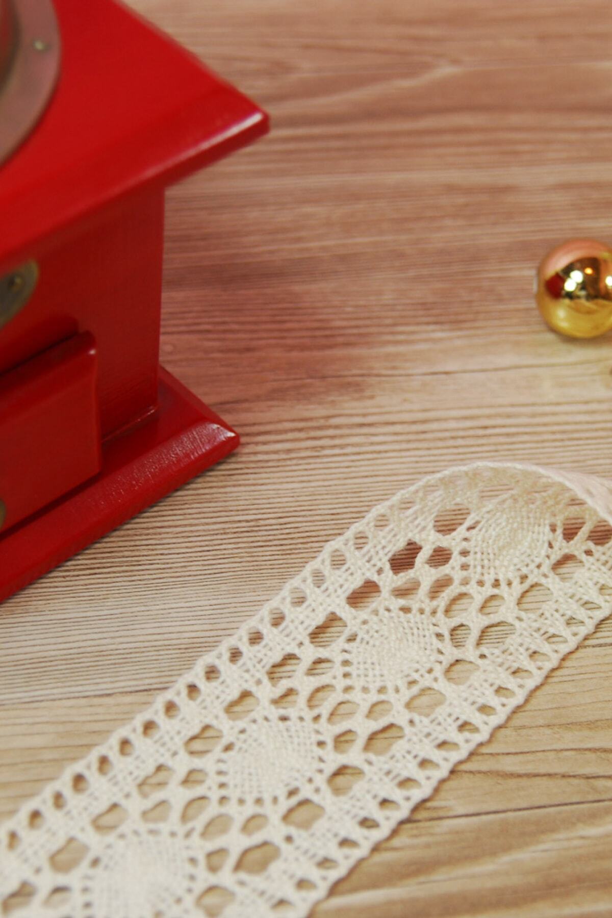 Funbou Pamuk dantel şerit, krem / 5 metre