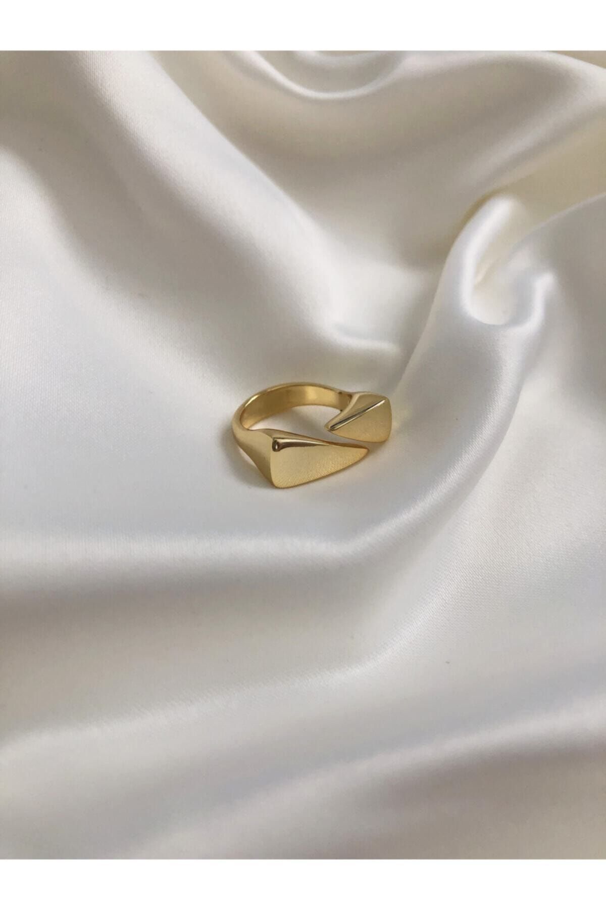 The Y Jewelry Üçgen Plaka Önden Ayarlamalı Yüzük