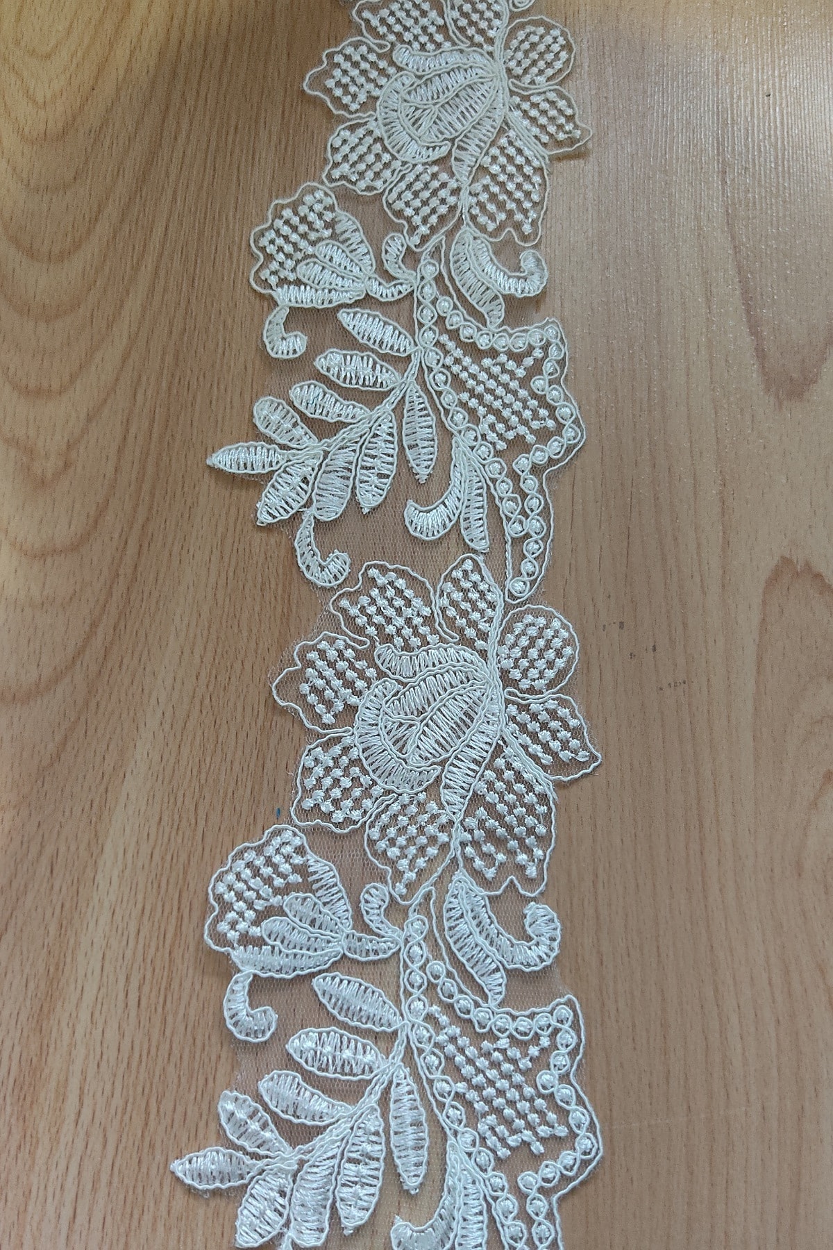 DUAYEN Fransız Dantel Krem Abı Hayat Desen Kordineli Tekstil Aksesuarı 1 Mt