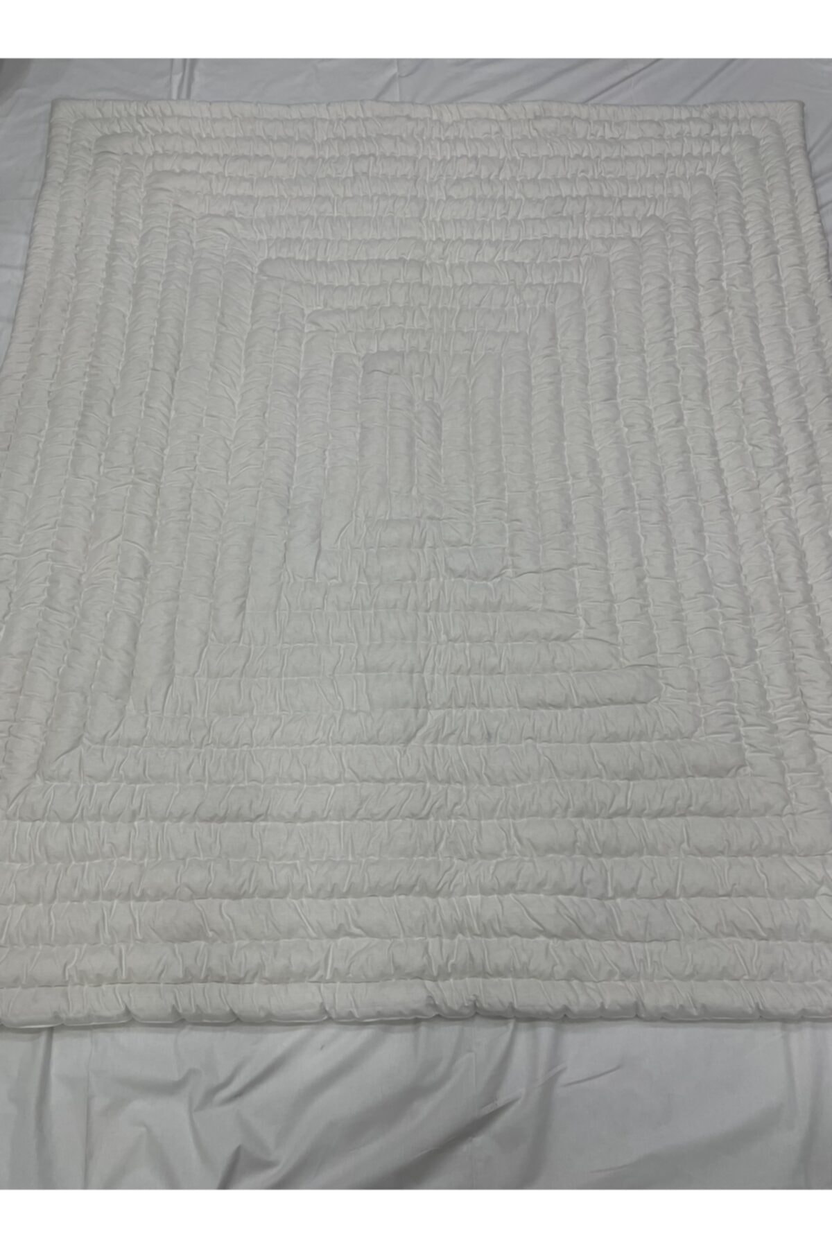 EMRE PERDE ÇEYİZ Doğal Yün El Sırması Yorgan