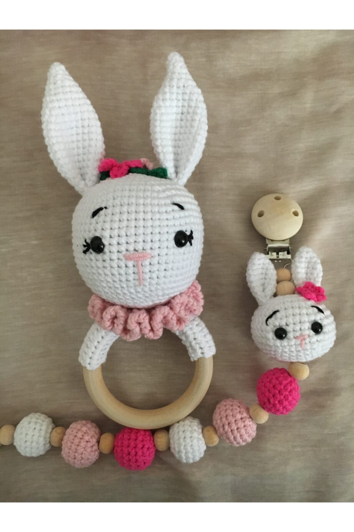 USTAHOBİEVİ Amigurumi Tavşan Emzik Zinciri Ve Çıngırak Seti