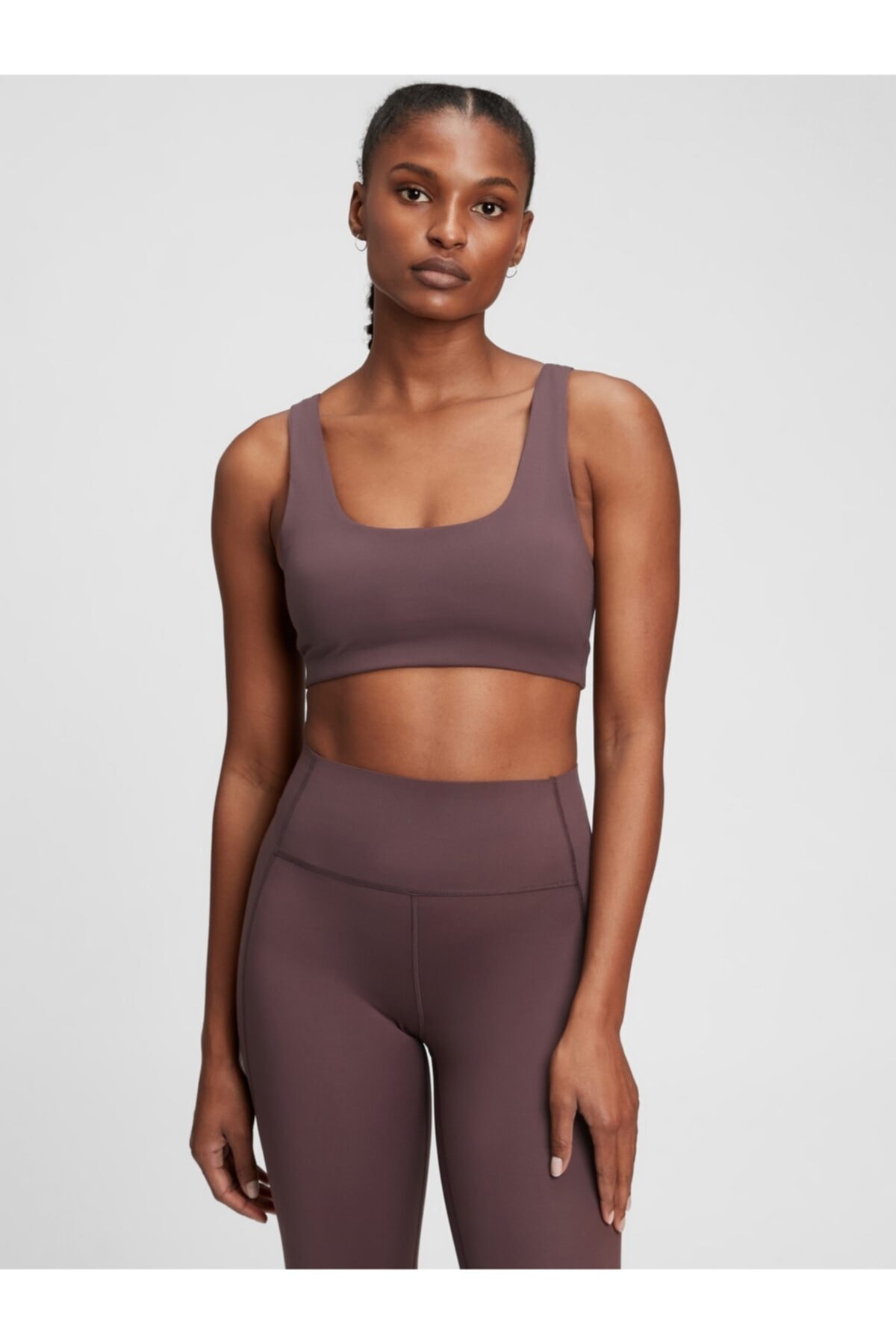 GAP Kadın Kahverengi Fit Low Impact Power Geri Dönüştürülmüş Sporcu Sütyeni
