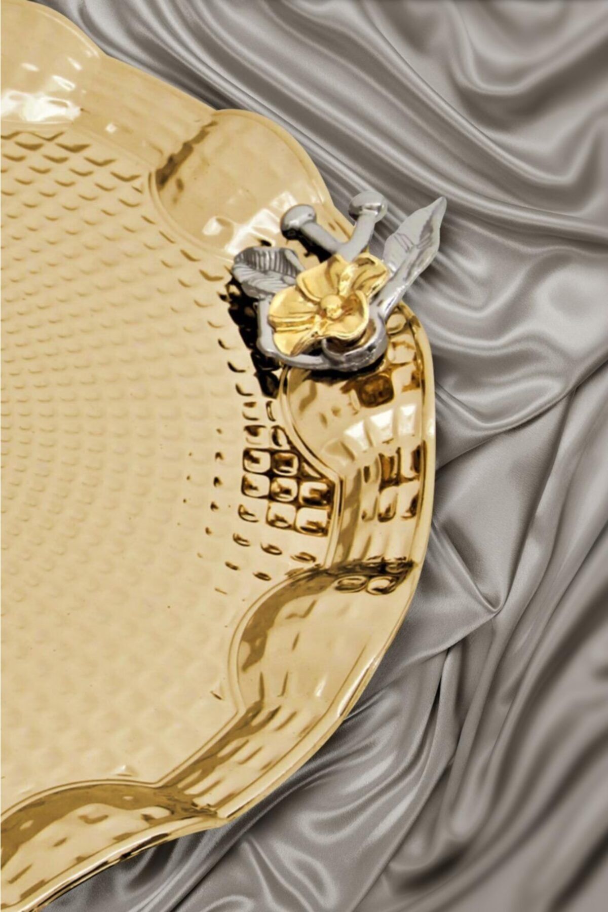 Glamour Home Beyt Life 305a Japon Gülü Yuvarlak Metal Sunumluk Kahve Söz Tepsisi Gold