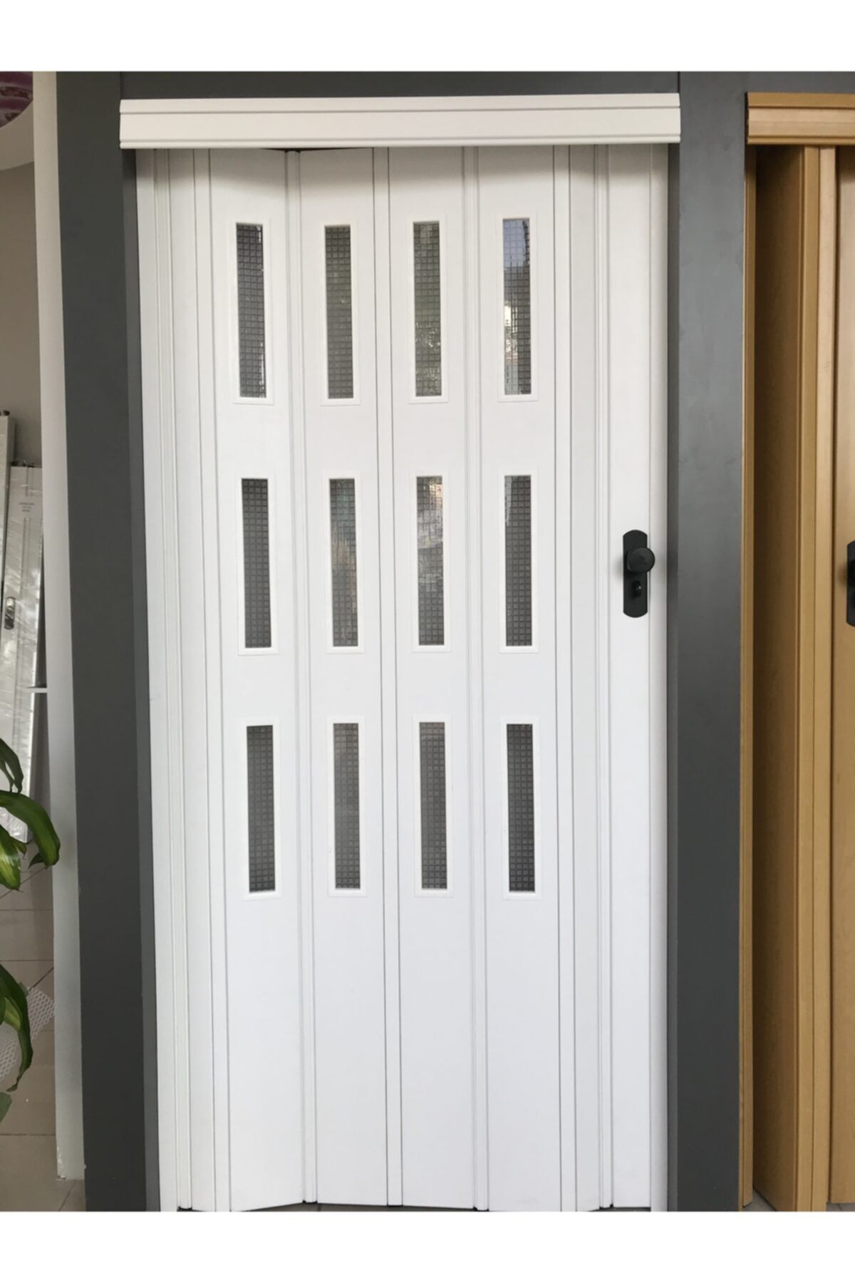 KAPER Katlanır Pvc Akordiyon Kapı-camlı Beyaz-en: 103-117 Cm-boy: 220 Cm E Kadar Tüm Ölçüler