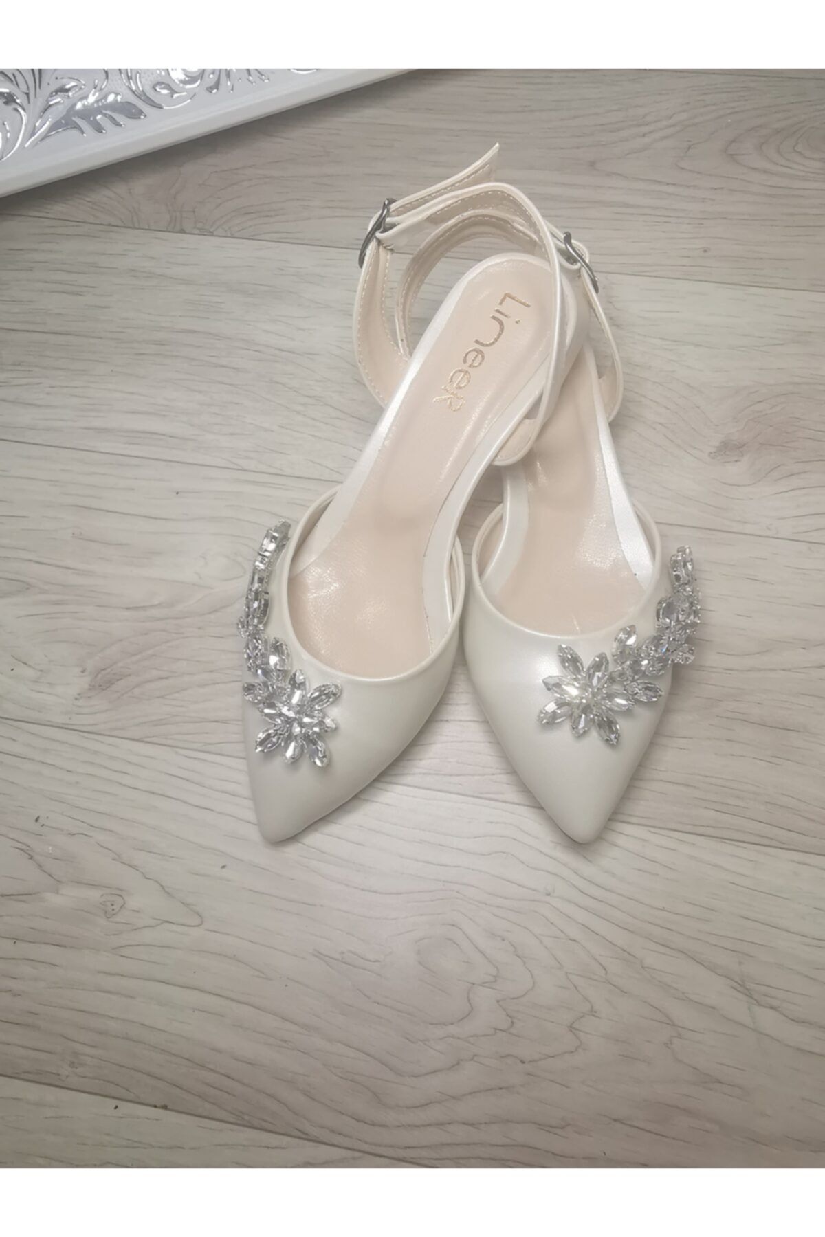 LİNEER Kadın Sedef Beyaz Taşlı 3,5 Cm Topuk Gelin Babet