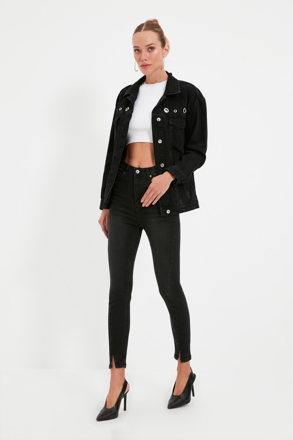 TRENDYOLMİLLA Siyah Dikiş Detaylı Yüksek Bel Skinny Jeans TWOAW22JE0943