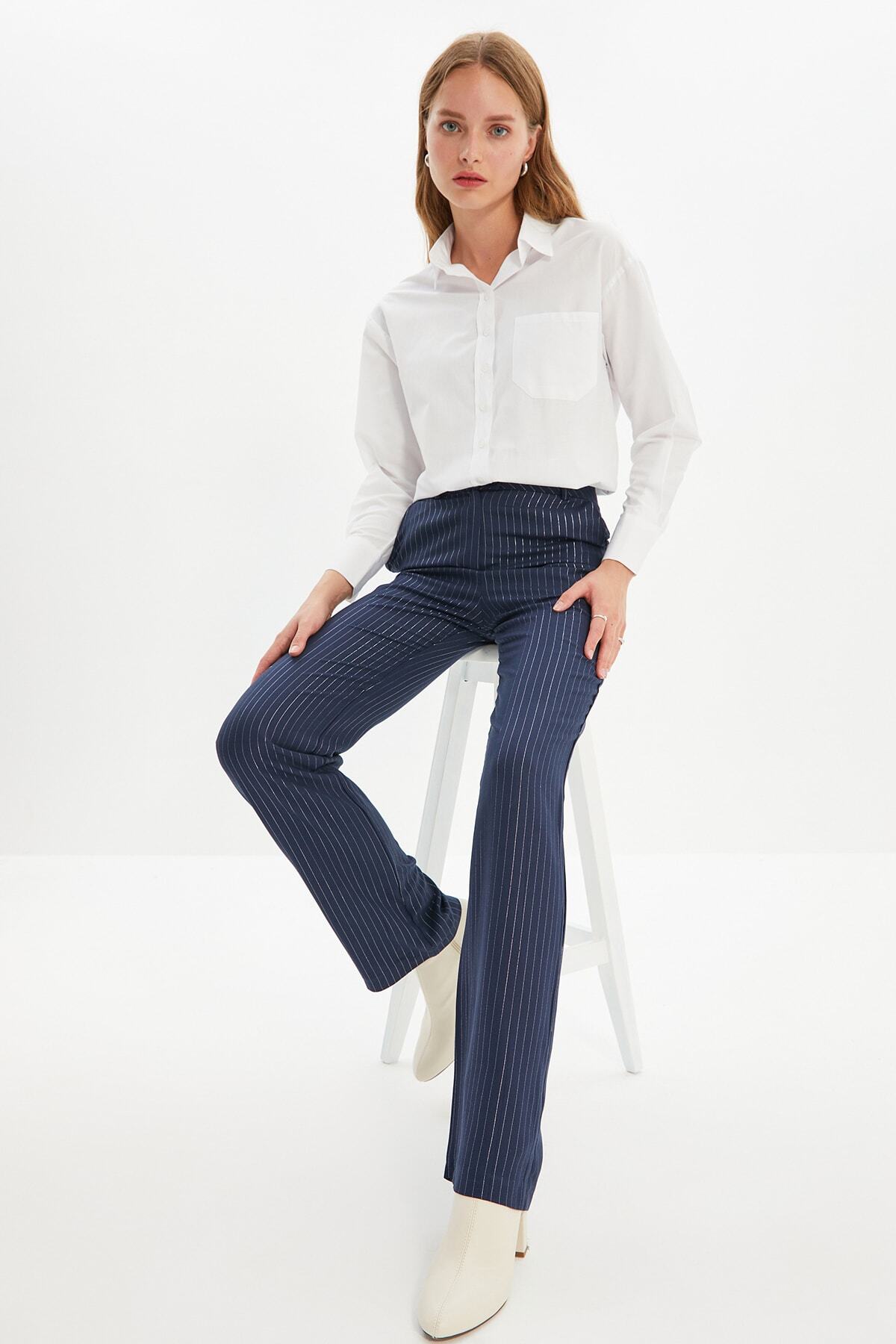 TRENDYOLMİLLA Lacivert Çizgili Pantolon TWOAW22PL0514