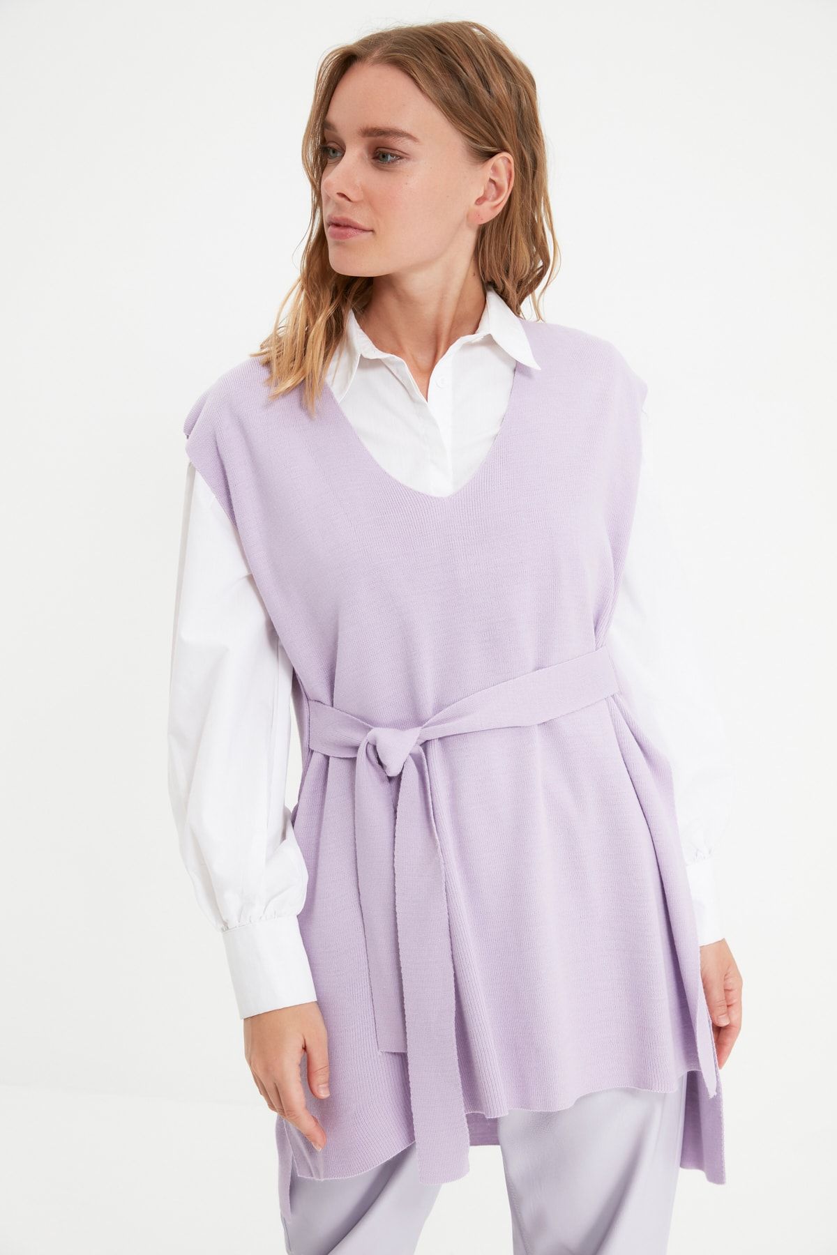 Trendyol Modest Lila V Yaka Kuşaklı Triko Süveter TCTAW22UV0025