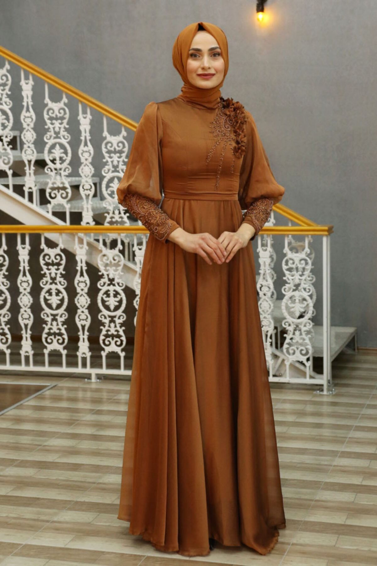 Feiza Collection Çiçek Detaylı Şifon Tesettür Abiye Elbise - Taba