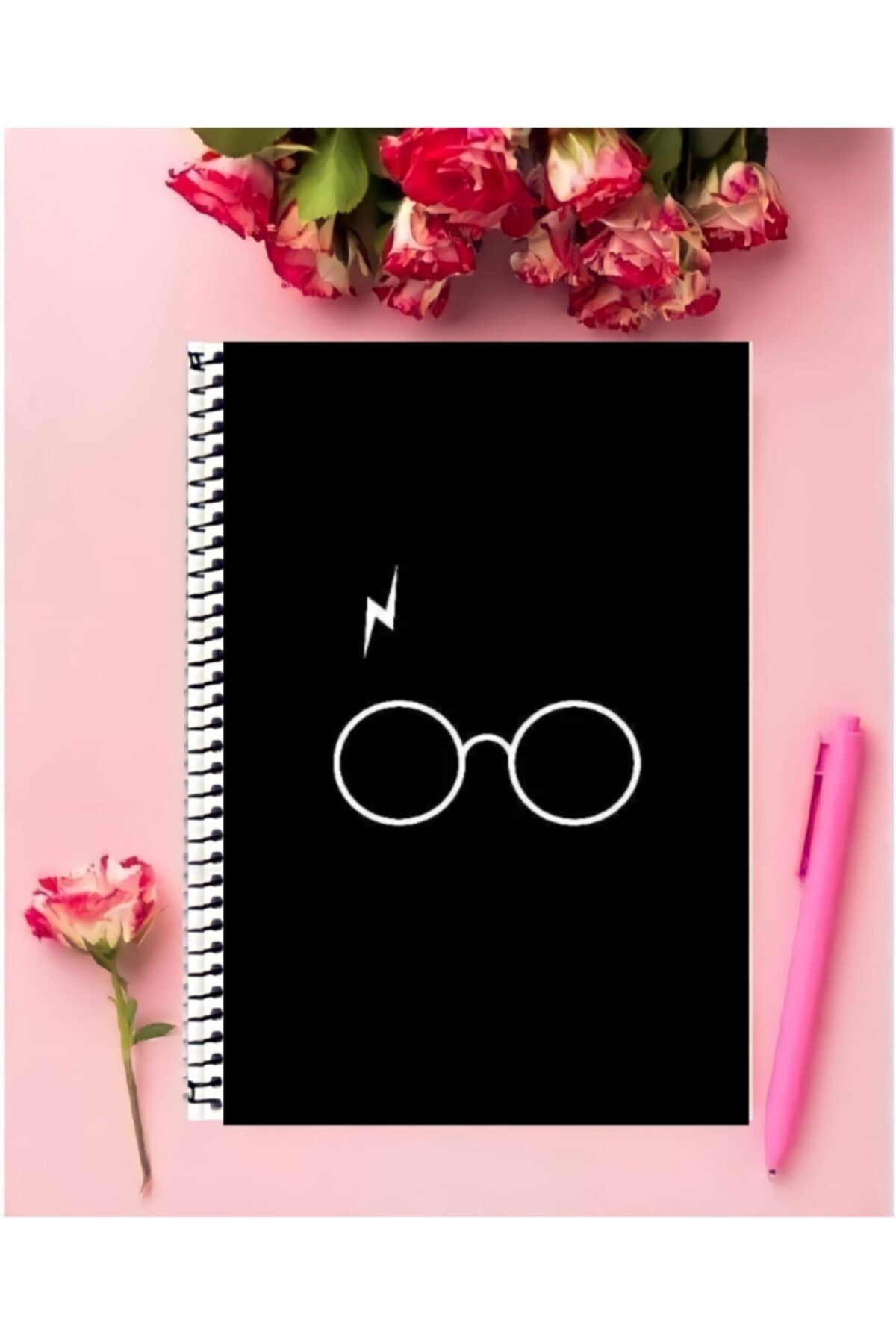AYAŞLI KIRTASİYE Harry Potter Defter 1 Adet Özel Tasarım A4 Boyutu 21*29 Cm Telli Çizgili Defter