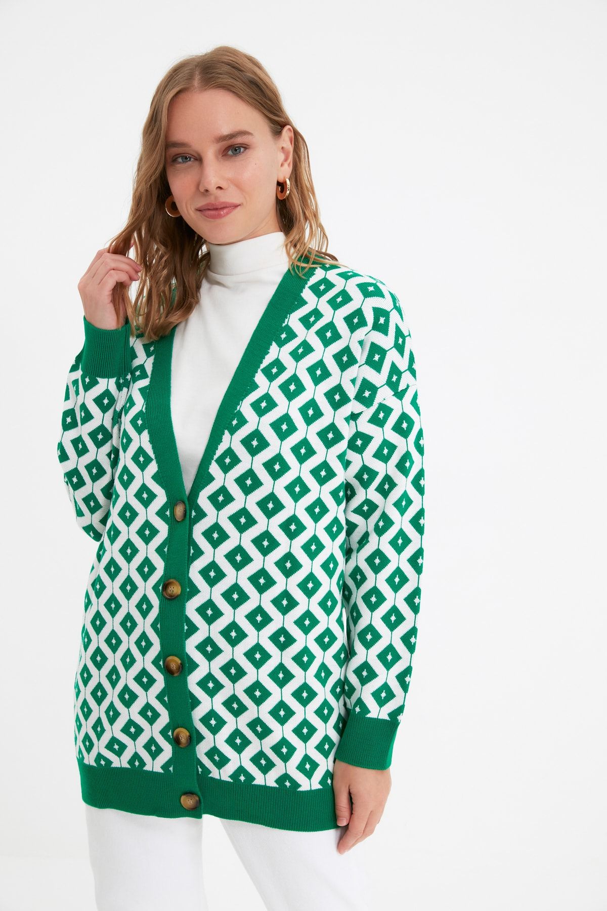 Trendyol Modest Yeşil V Yaka Desenli Triko Hırka TCTAW22TH0082