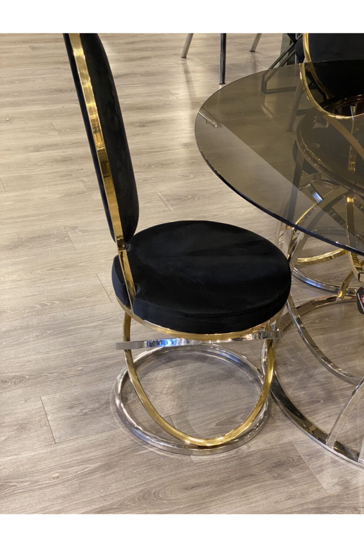 AYNA MERKEZİ Metal Lüks Sandalye
