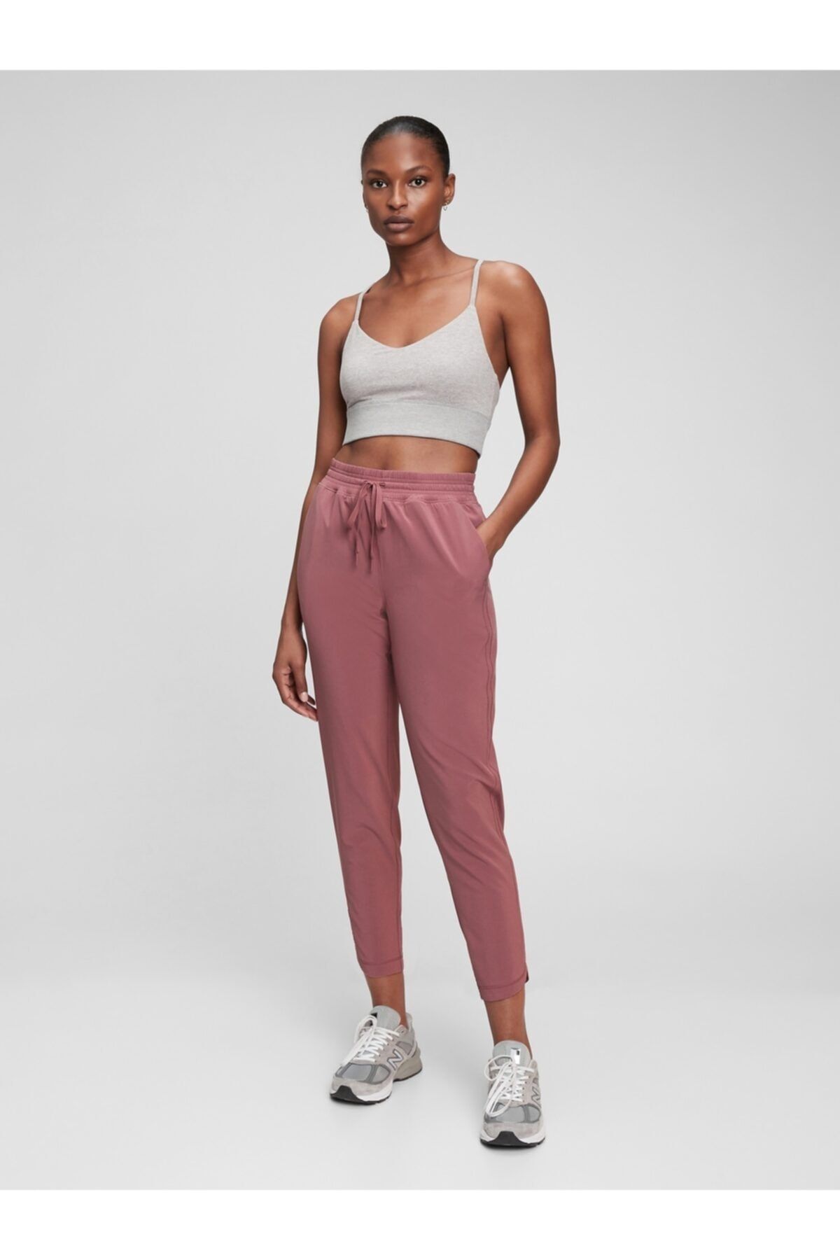 GAP Kadın Pembe Fit Geri Dönüştürülmüş Jogger Eşofman Altı