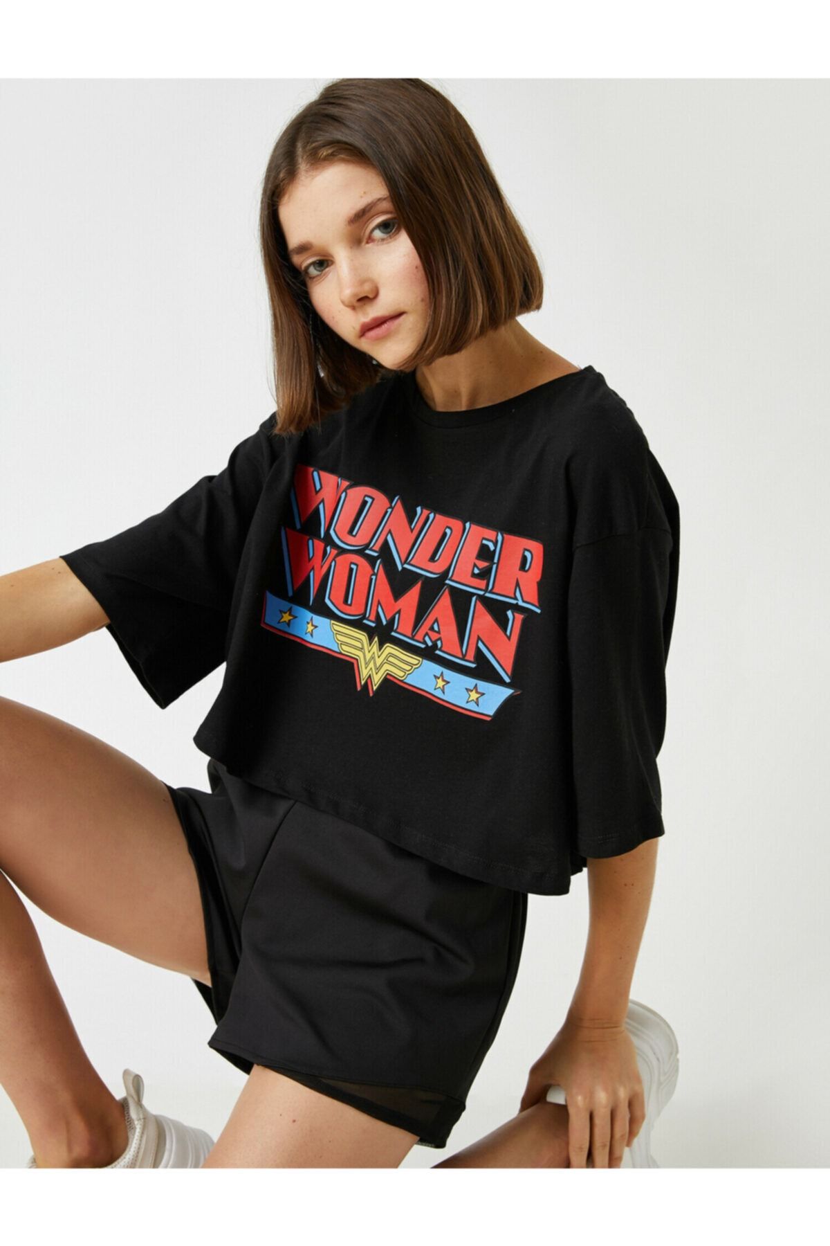 Koton Wonder Woman Lisansli Yazi Baskili T-Shirt Pamuklu