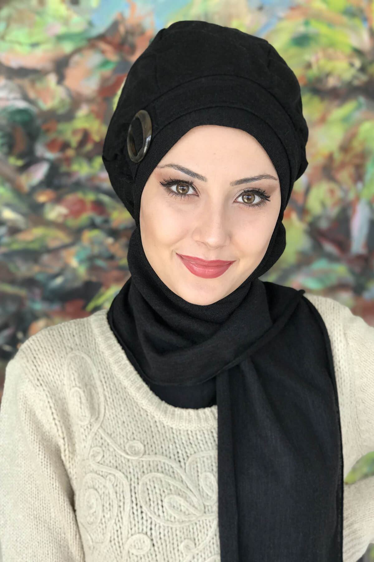 Yoisho Store Siyah Kendinden Atkılı Bere