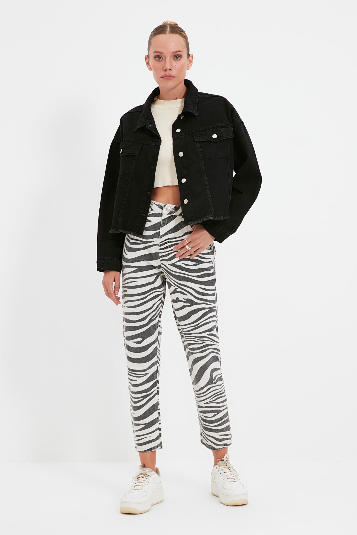 TRENDYOLMİLLA Çok Renkli Zebra Baskılı Yüksek Bel Mom Jeans TWOAW22JE0898