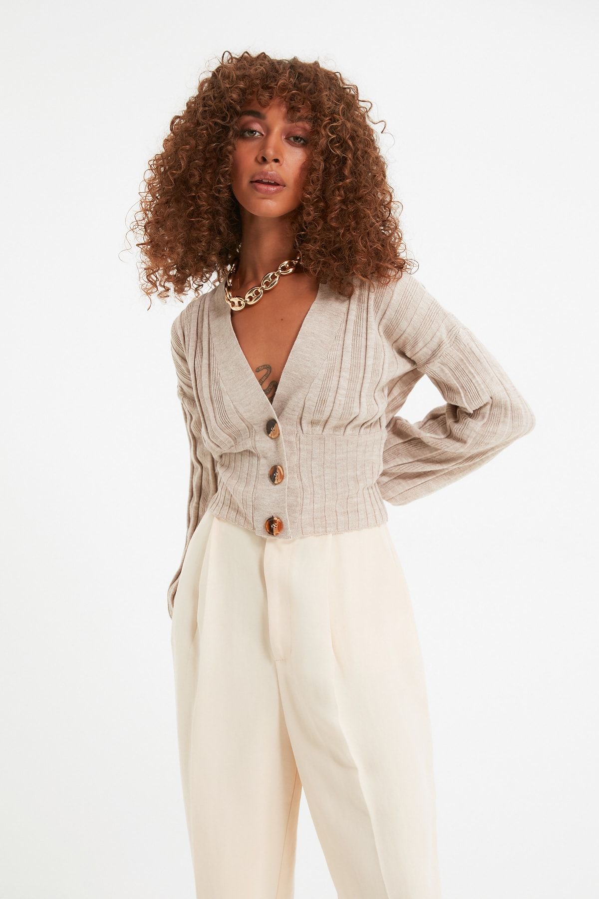 TRENDYOLMİLLA Taş Crop Triko Hırka TWOAW22HI0822