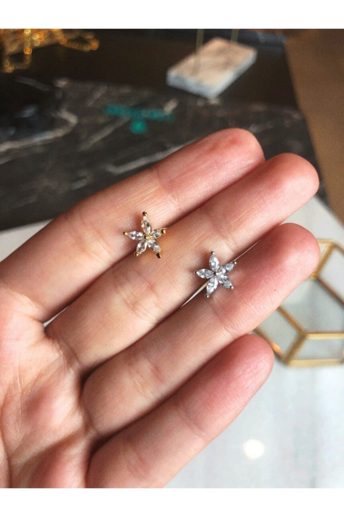 İncikcincik Kadın Gümüş Taşlı Piercing