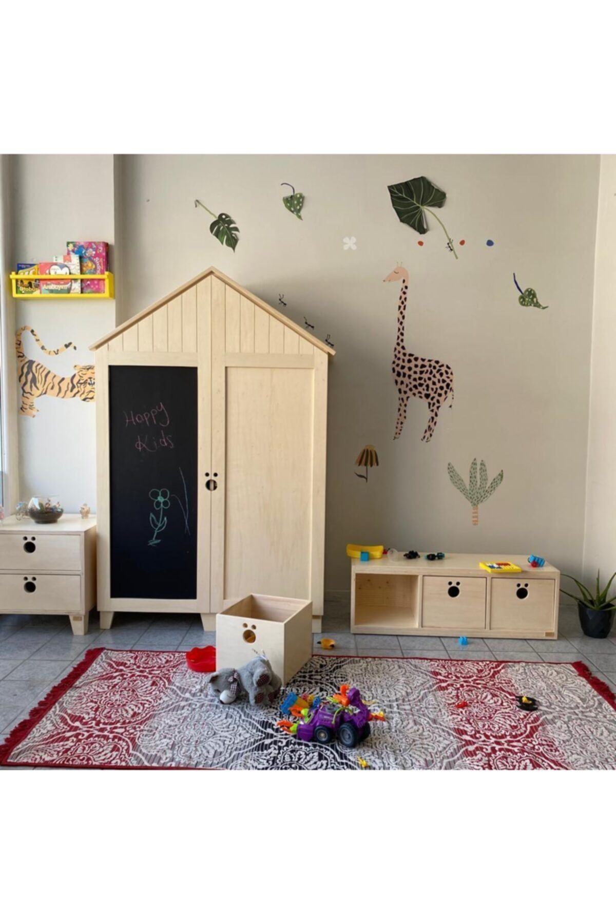 Nam Nam Design Şaşkın Karatahtalı Montessori Ahşap Elbise Dolabı - Kavak Naturel