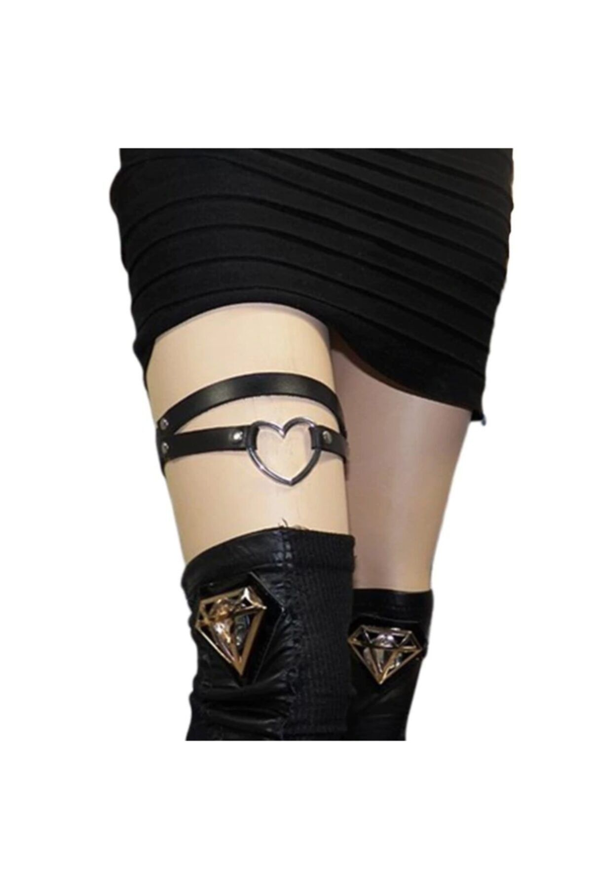 Köstebek Kalp Detay Siyah Suni Deri Bacak Choker