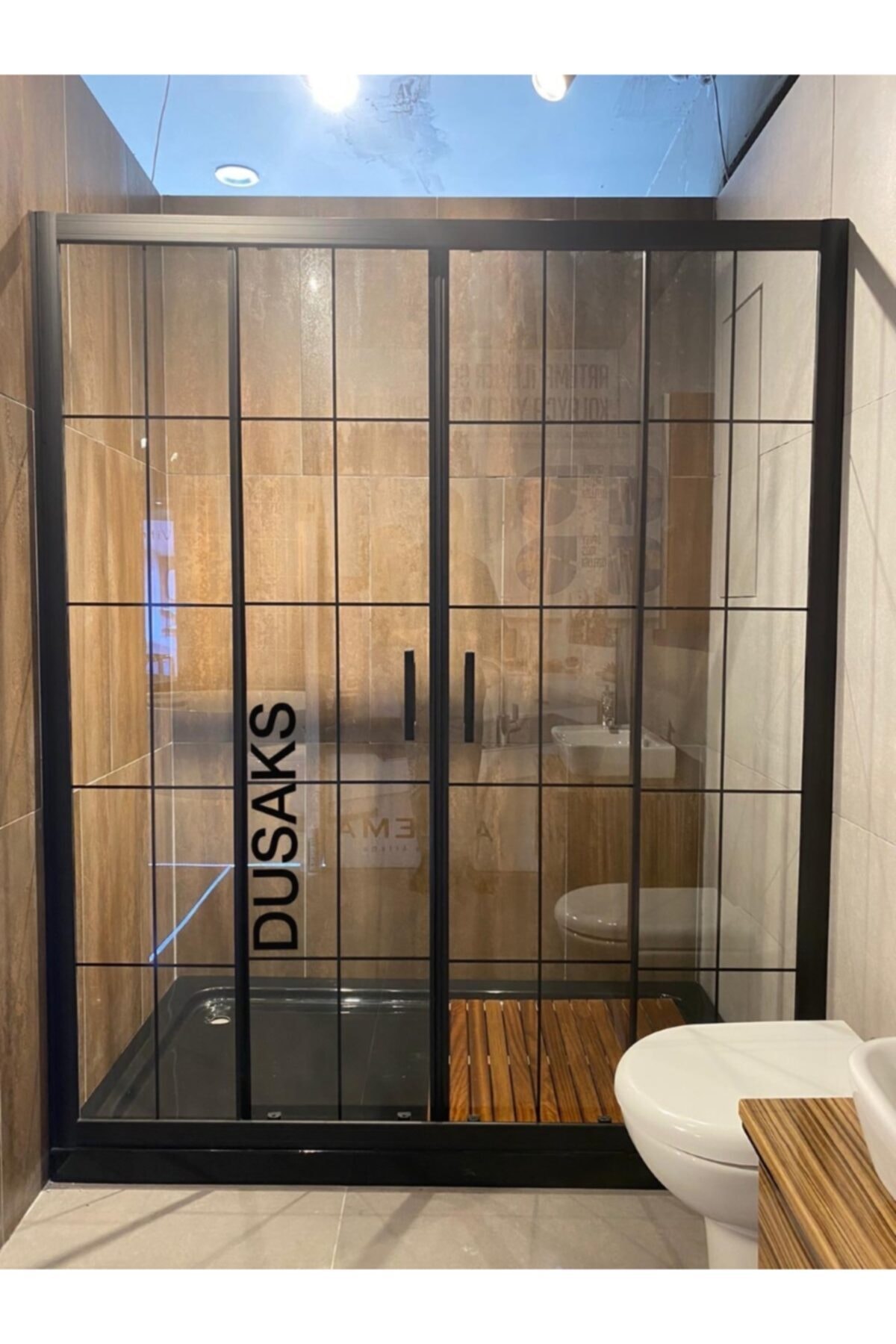 DUSAKS Siyah Çizgili Duşakabin H190