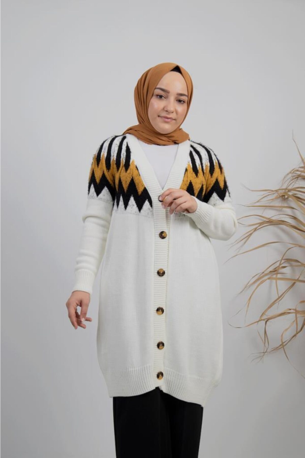AbiyeSultan Sakal Desenli Hırka