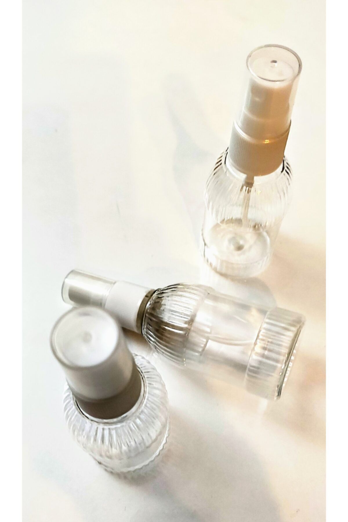 tradeturk 30 Adet 50 Ml Spreyli Boş Plastik Kolonya Dezenfektan Şişesi