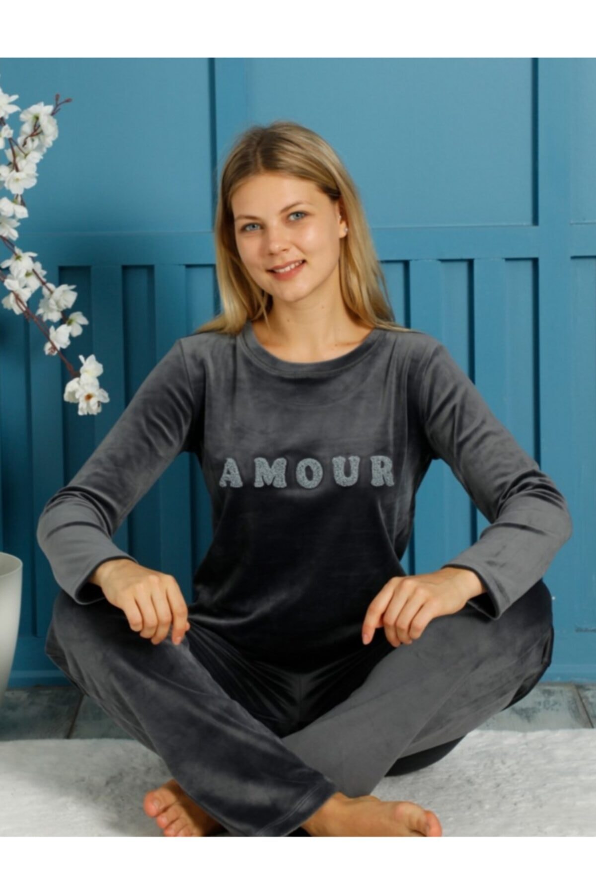 My Fashion World Kadife Gri Kadın Pijama Takımı