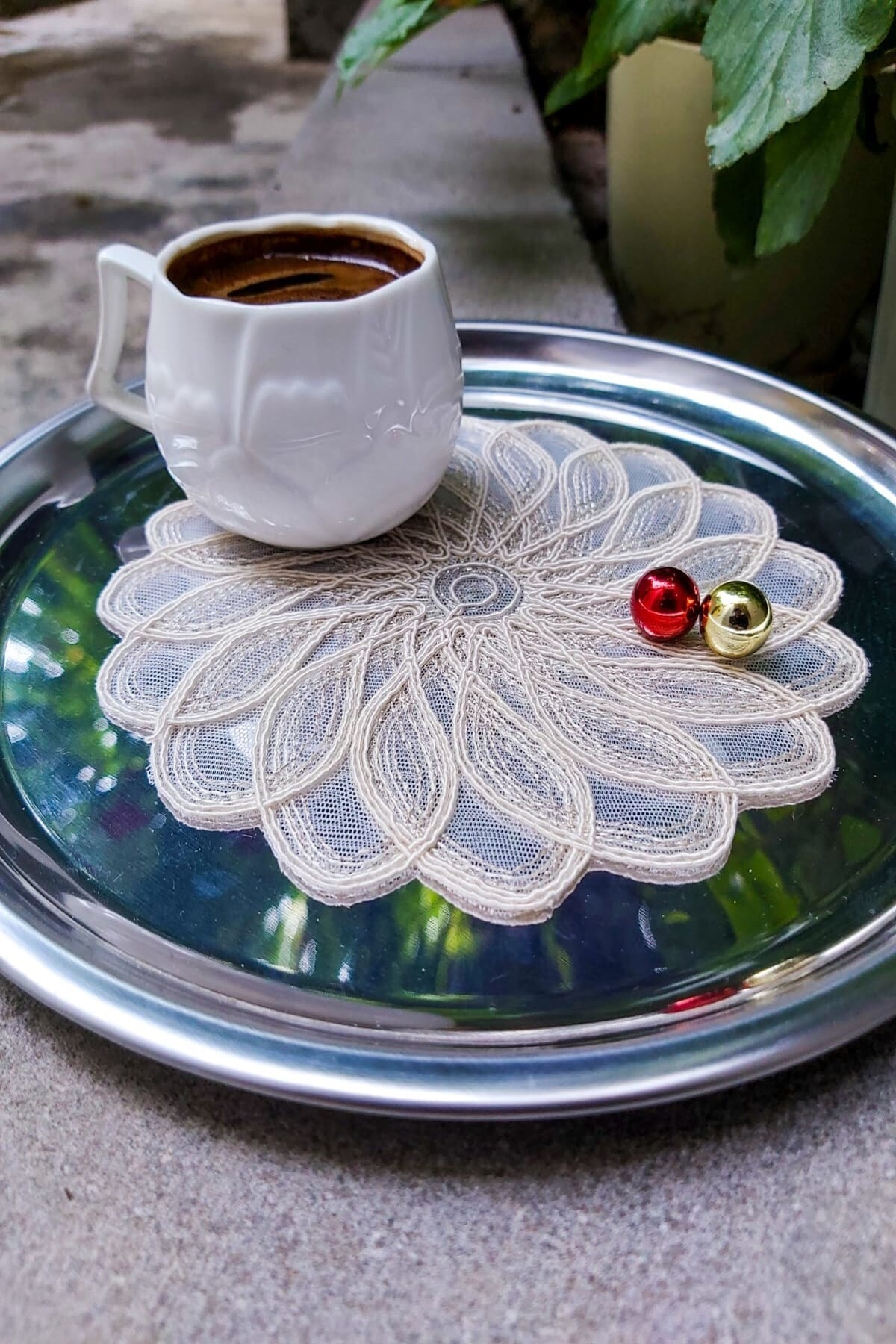 ESanat Evi 2 Adet Fransız Tarzı Modern Krem Simli Bardak Altlığı & Kokteyl Peçetesi