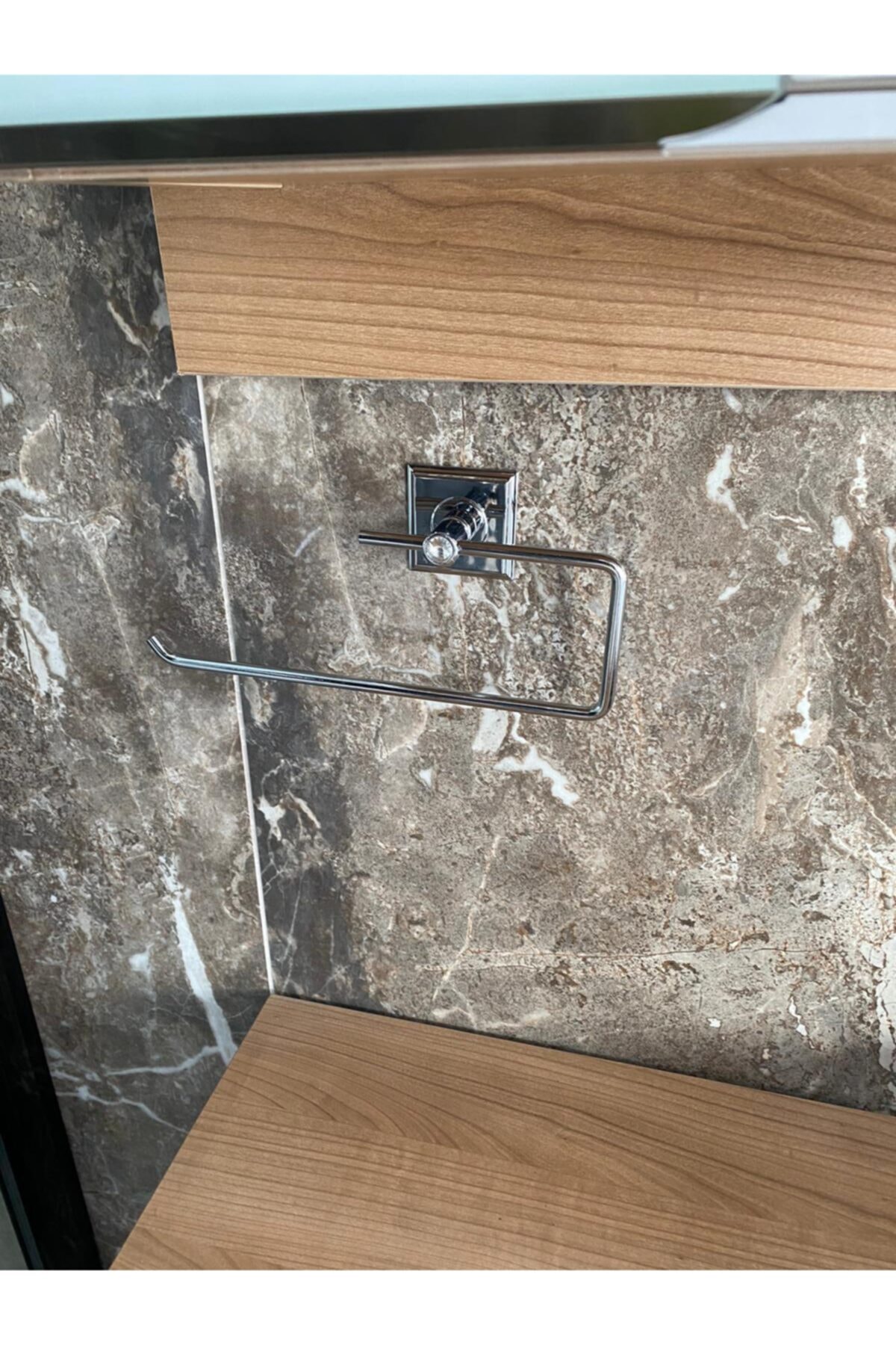 Comfitto Yapışkanlı Krom Kağıt Havluluk Krom